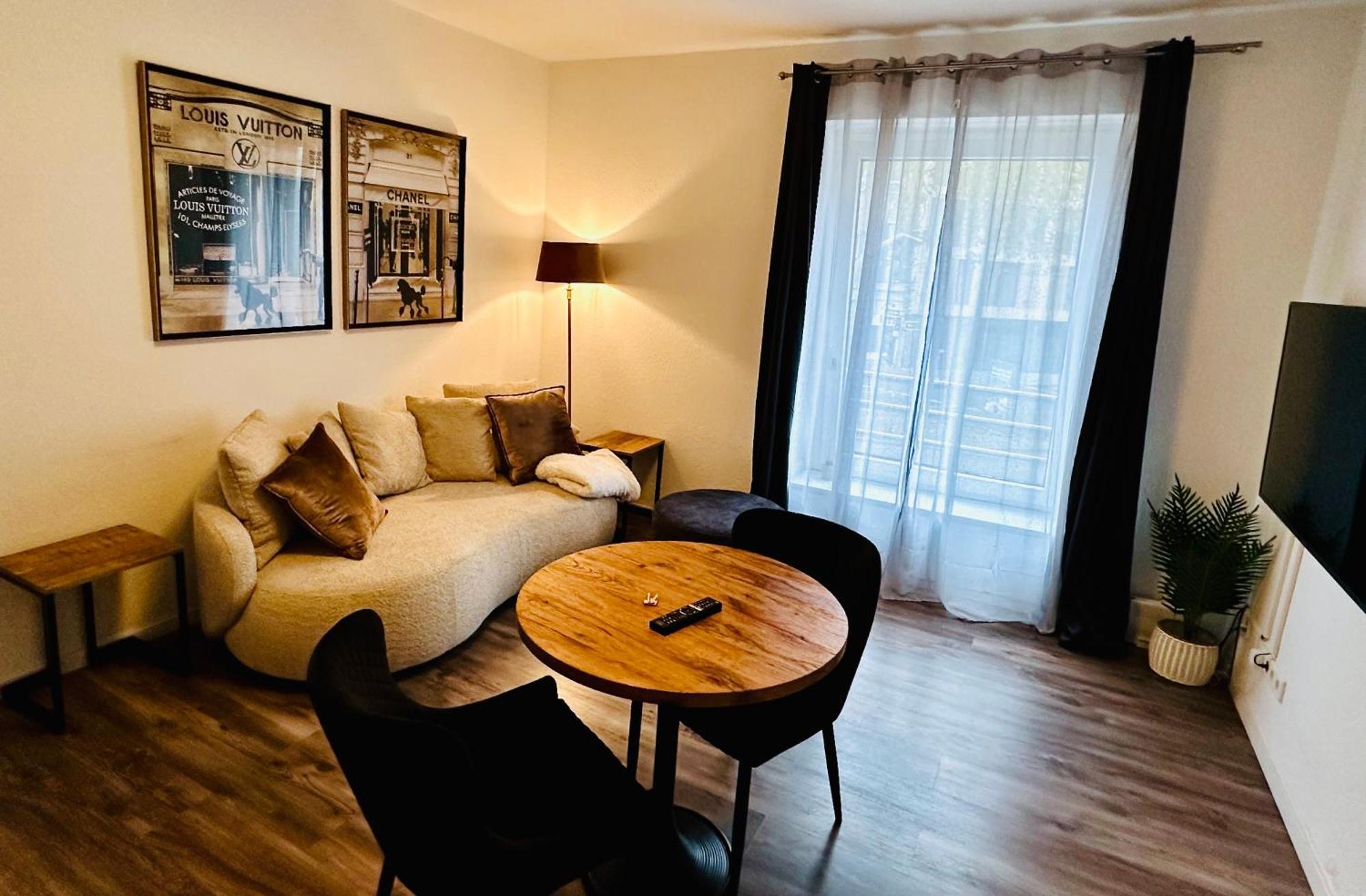 Apartment Duesseldorf City Екстер'єр фото